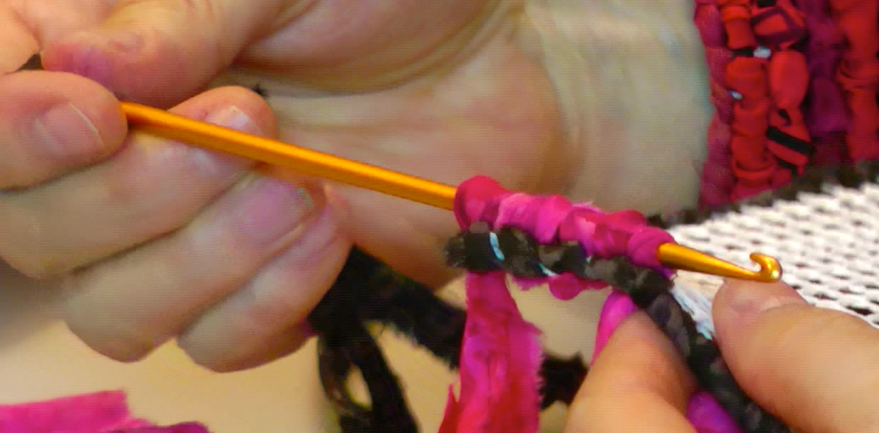 Learn how to Locker Hook so easy for beginners How To Get Creative